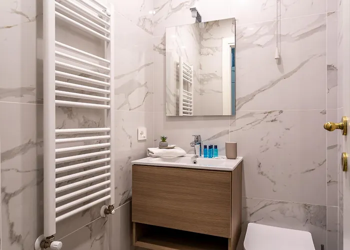 Apartment Iflat Augustus Near Pantheon